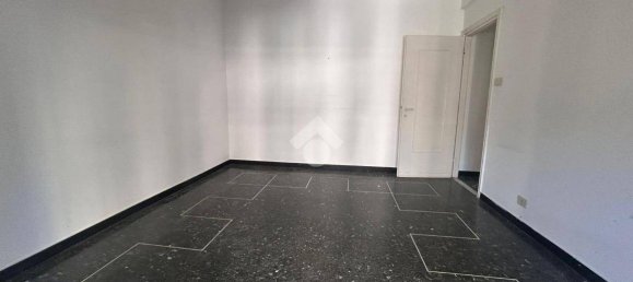 4 Schlafzimmer Wohnung in Genoa, Italy, Nr. 275631 27