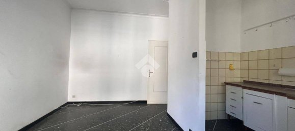 4 Schlafzimmer Wohnung in Genoa, Italy, Nr. 275631 20