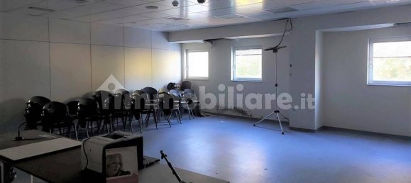 675m² Office in Terni, Italy No. 348949 19