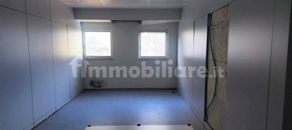 675m² Office in Terni, Italy No. 348949 16