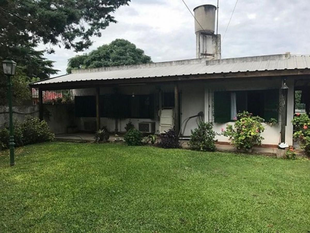 3 bedrooms House in Moreno, Argentina No. 94241