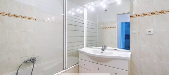 2 rooms Apartment in Antibes, France No. 299796 3