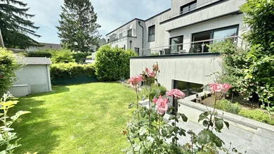 Таунхаус с 6 комнатами в Вена, Австрия № 180553