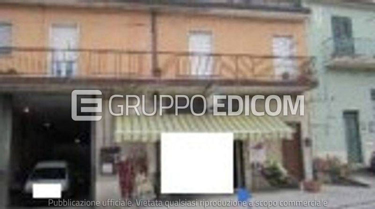 378m² Commercial property in Ariano Irpino, Italy No. 362547