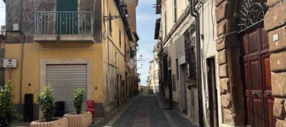 100m² Commercial property in Gallicano nel Lazio, Italy No. 61643 5