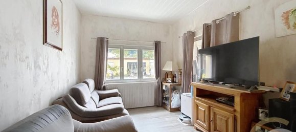 3 bedrooms House in Deville-les-Rouen, France No. 360210 3