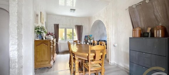 3 bedrooms House in Deville-les-Rouen, France No. 360210 2