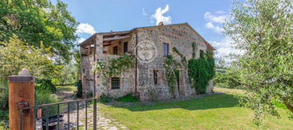 5 bedrooms House in San Casciano dei Bagni, Italy No. 27501 8