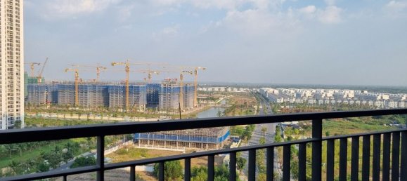 Apartamento de 3 dormitorios en Thu Duc, Vietnam No. 16303 4