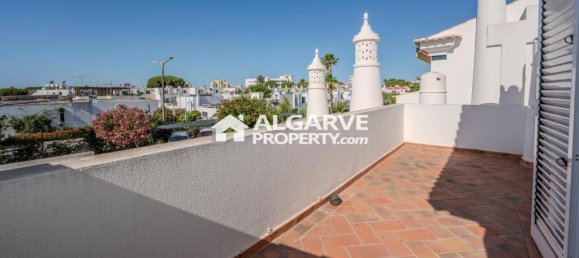 Adosado de 3 dormitorios en Quarteira, Portugal No. 337971 29