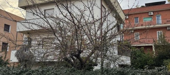 4-Zimmer Wohnung in Rome, Italy, Nr. 192391 6