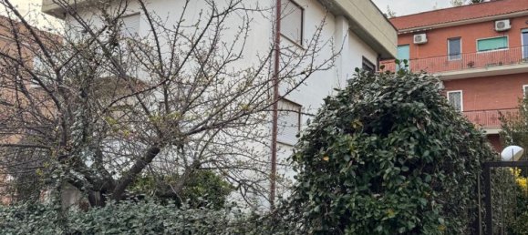 4-Zimmer Wohnung in Rome, Italy, Nr. 192391 5