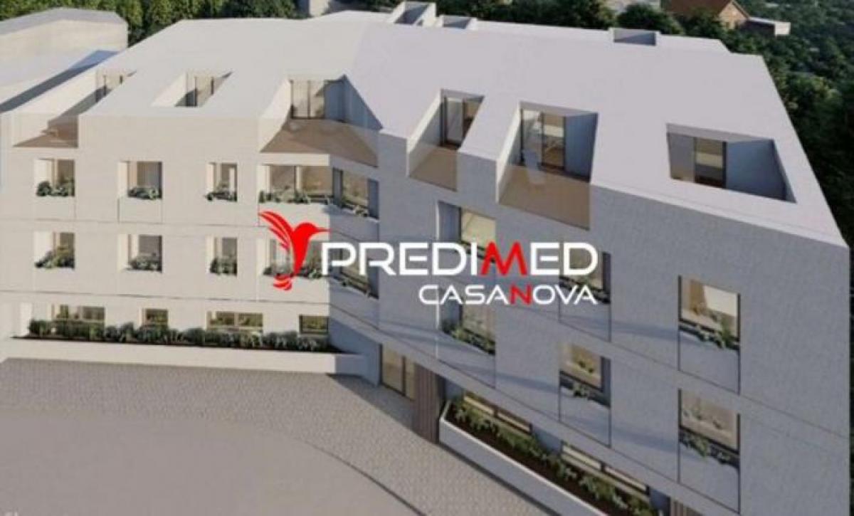 3 bedrooms Apartment in Porto, Portugal No. 4441