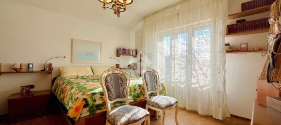 6 rooms House in Udine, Italy No. 235557 22