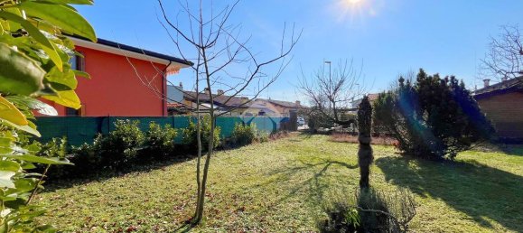 6 rooms House in Udine, Italy No. 235557 37