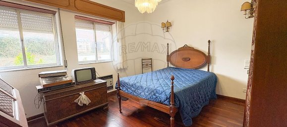 Дом с 4 спальнями в Вила Реал, Португалия № 186617 19