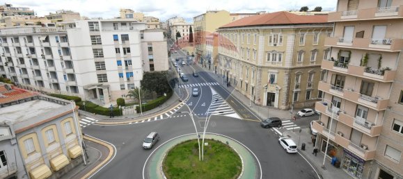 7غرفة شقة في Cagliari, Italy رقم 221894 5