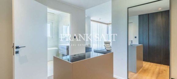 4 bedrooms Villa in Swieqi, Malta No. 10370 18