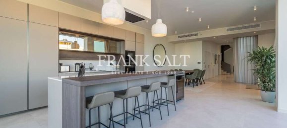 4 bedrooms Villa in Swieqi, Malta No. 10370 7