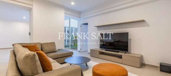 4 bedrooms Villa in Swieqi, Malta No. 10370 30