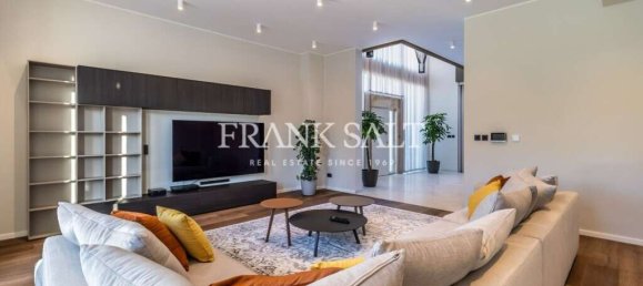 4 bedrooms Villa in Swieqi, Malta No. 10370 10