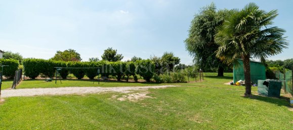 5 rooms Villa in Pordenone, Italy No. 285119 3