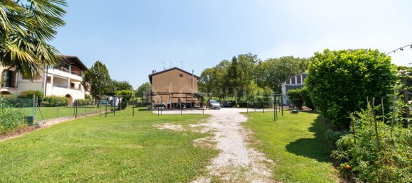 5 rooms Villa in Pordenone, Italy No. 285119 8