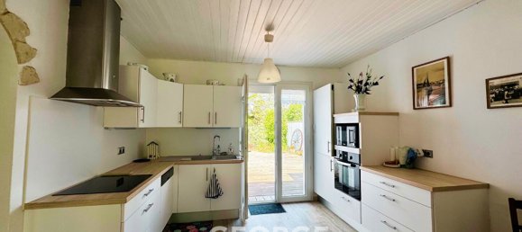 3 bedrooms House in La Flotte, France No. 185247 2