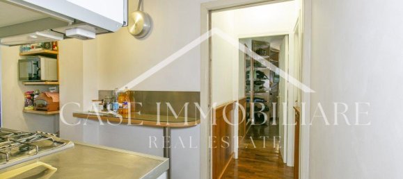 Apartamento de 4 habitaciónes en Rome, Italy No. 158000 10