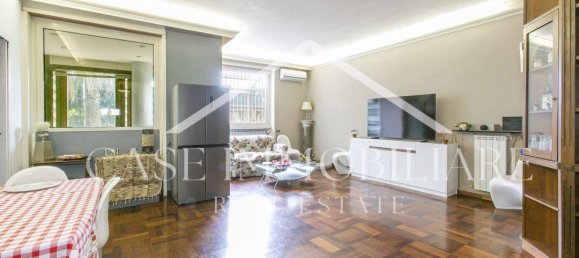 Apartamento de 4 habitaciónes en Rome, Italy No. 158000 2