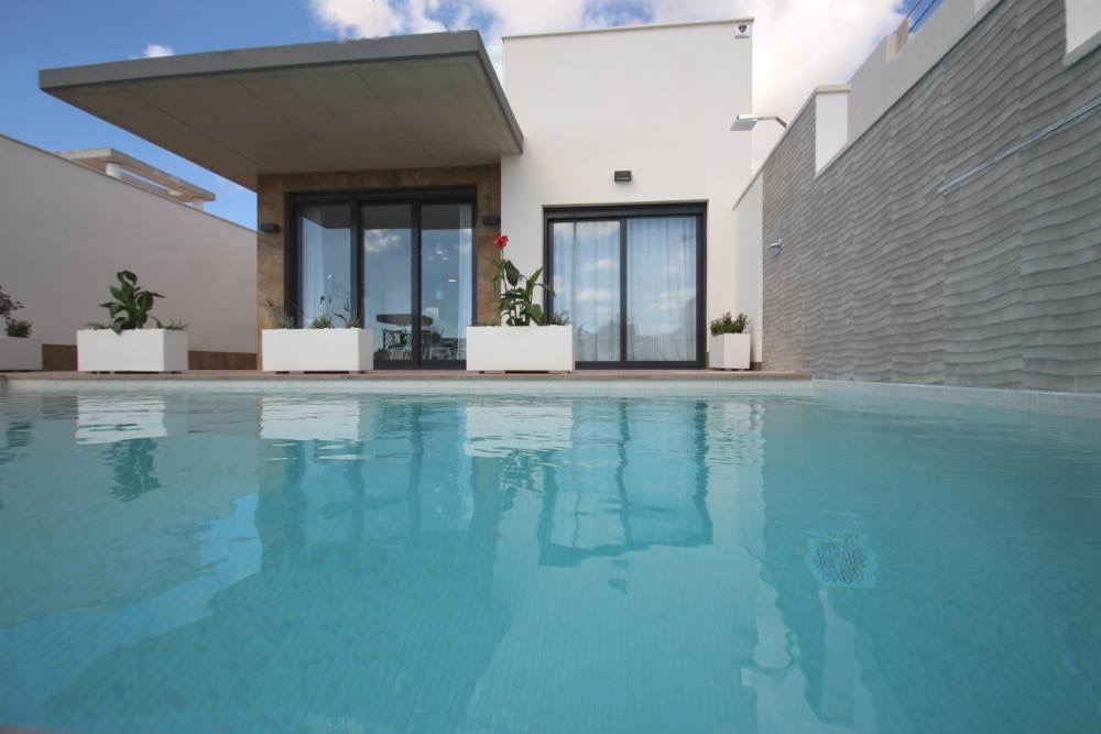 4 bedrooms Villa in San Miguel de Salinas, Spain No. 9079