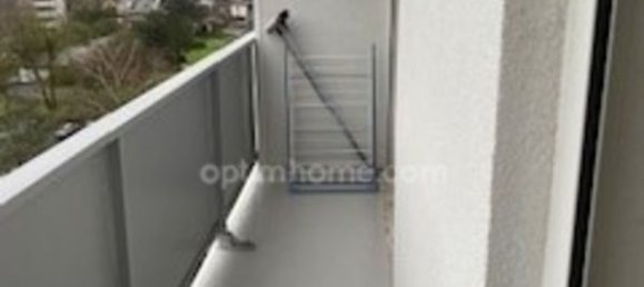 2 bedrooms Apartment in Fleury-les-Aubrais, France No. 85839 10