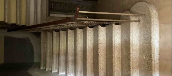 7 rooms Apartment in Ferrara, Italy No. 25121 54