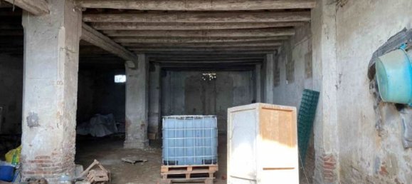 7 rooms Apartment in Ferrara, Italy No. 25121 56