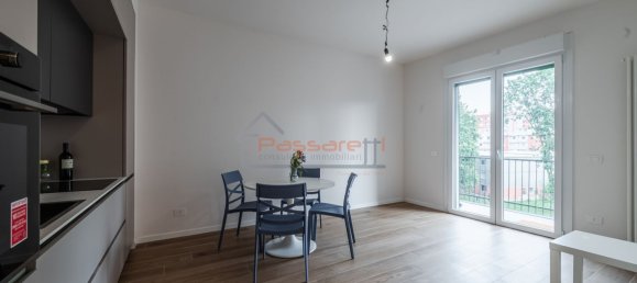 3 Schlafzimmer Wohnung in Milan, Italy, Nr. 329757 8