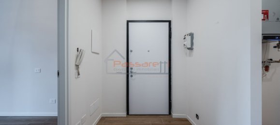 3 Schlafzimmer Wohnung in Milan, Italy, Nr. 329757 12