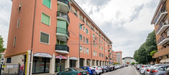 3 Schlafzimmer Wohnung in Milan, Italy, Nr. 329757 2