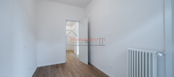 3 Schlafzimmer Wohnung in Milan, Italy, Nr. 329757 19