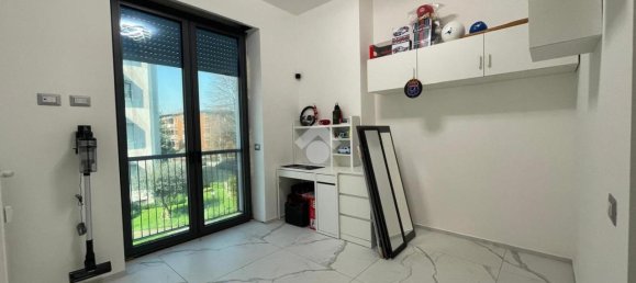 3 rooms Apartment in Monza, Italy No. 15497 27