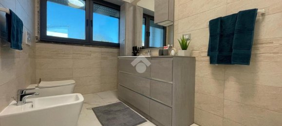 3 rooms Apartment in Monza, Italy No. 15497 13