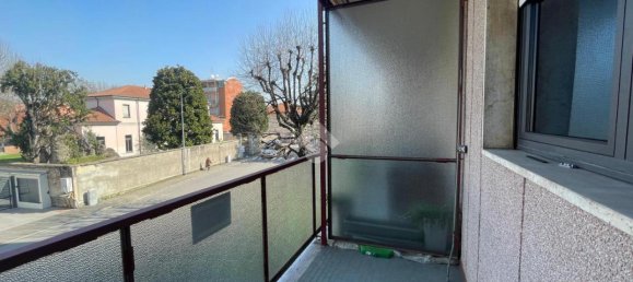 3 rooms Apartment in Monza, Italy No. 15497 9