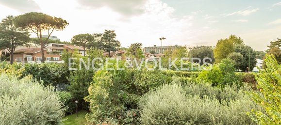 3 bedrooms Villa in Rome, Italy No. 58712 17