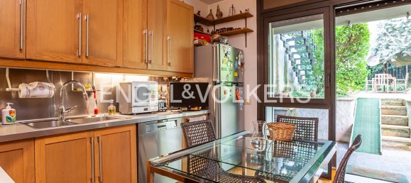 3 bedrooms Villa in Rome, Italy No. 58712 10