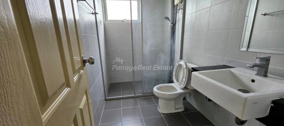 2 bedrooms Condo in Pattaya, Thailand No. 24485 8