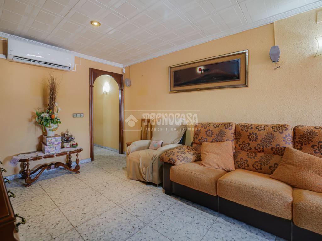 Apartamento de 3 habitaciónes en Ripollet, Spain No. 268728