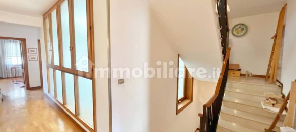 4 bedrooms Penthouse in Padua, Italy No. 268357 2