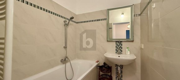 Квартира с 3 комнатами в Альзергрунд, Австрия № 210410 4