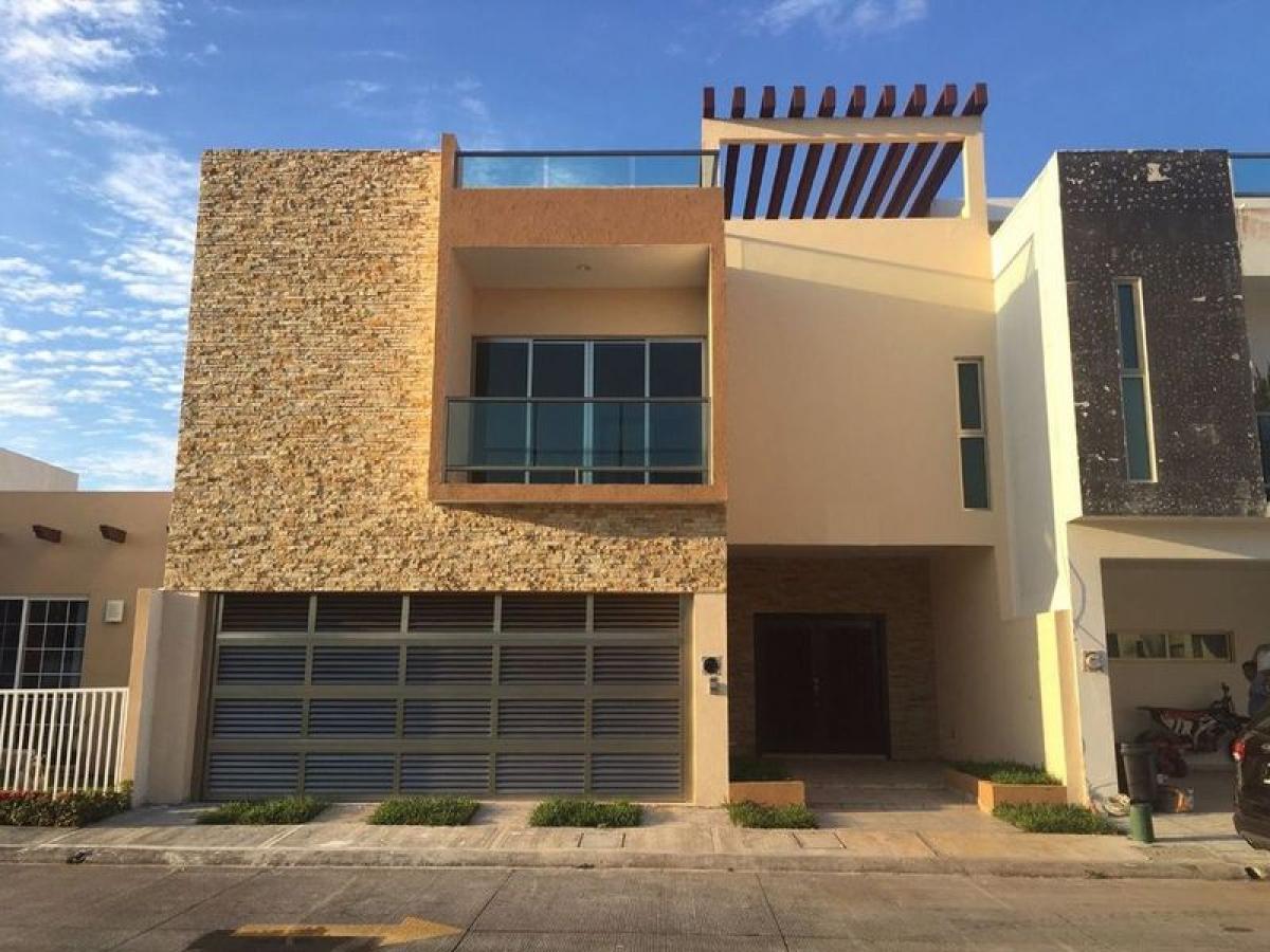 4 bedrooms House in Veracruz, Mexico No. 208146