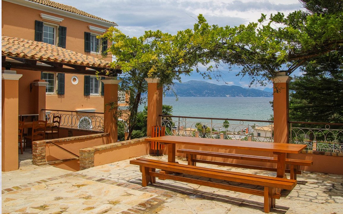 Villa T6 em Corfu, Greece N.º 9038