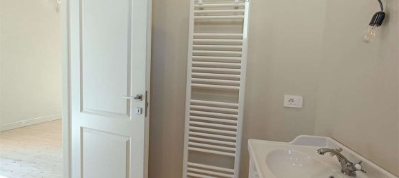 4 bedrooms House in Borgo a Mozzano, Italy No. 334862 17